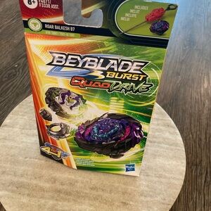 Hasbro Beyblade Burst QuadDrive Set with Purple and Green